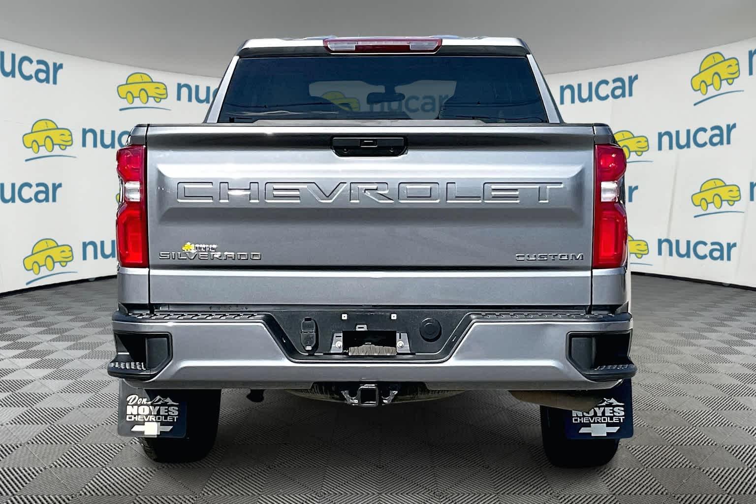 2021 Chevrolet Silverado 1500 Custom 4WD Crew Cab 147 - Photo 5