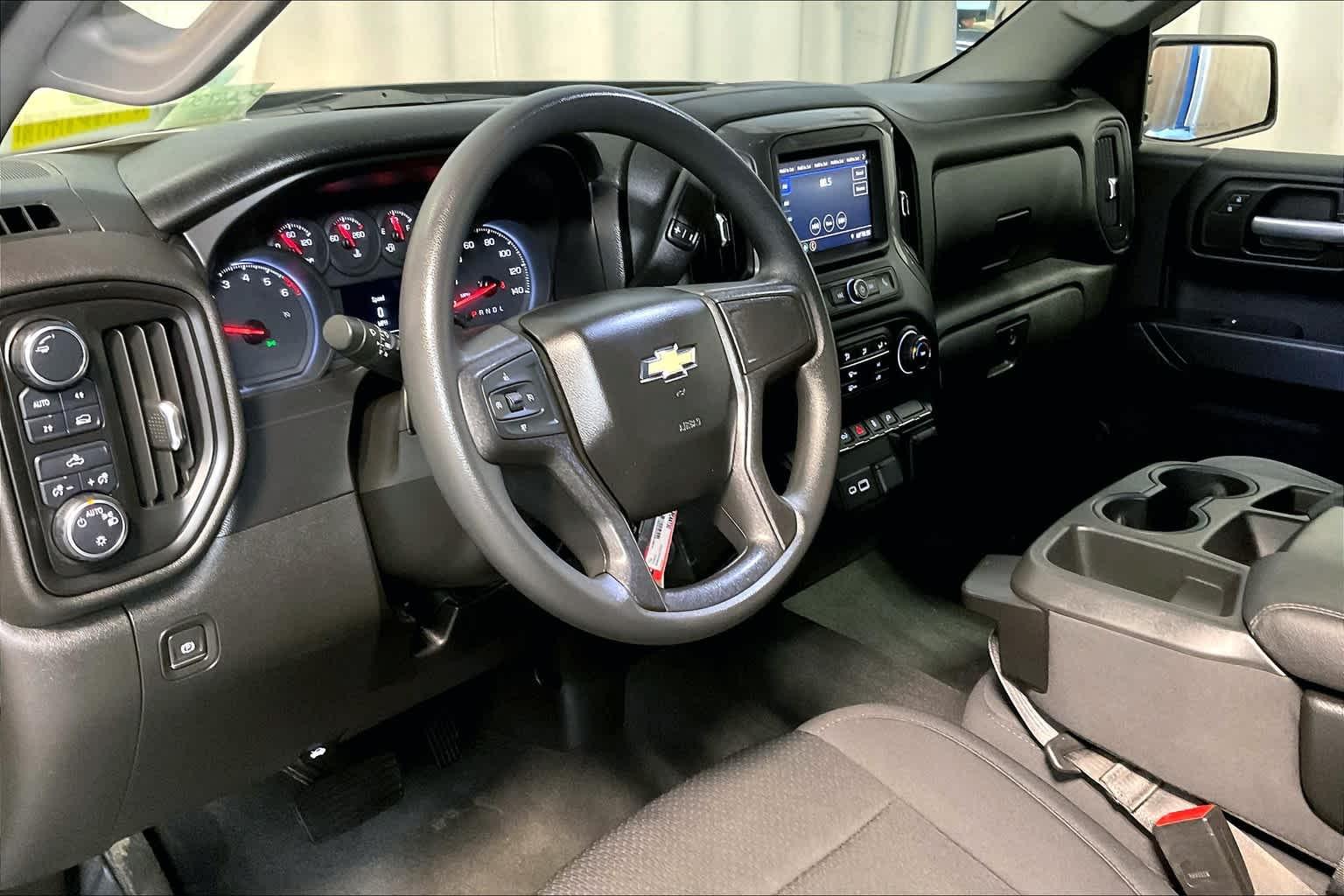 2021 Chevrolet Silverado 1500 Custom 4WD Crew Cab 147 - Photo 8