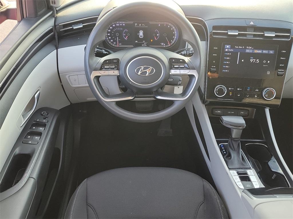 2022 Hyundai Tucson SE - Photo 10