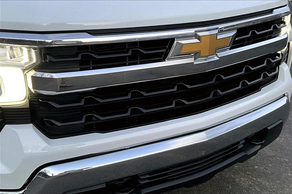 2022 Chevrolet Silverado 1500 LT - Photo 28