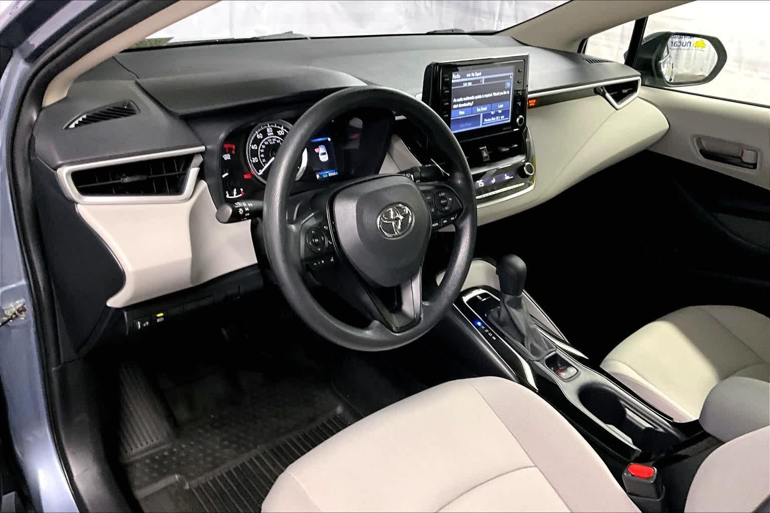 2022 Toyota Corolla LE - Photo 8