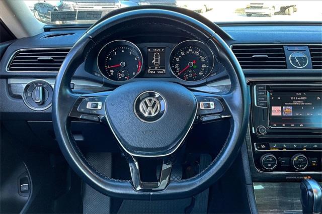 2016 Volkswagen Passat 1.8T SE - Photo 11