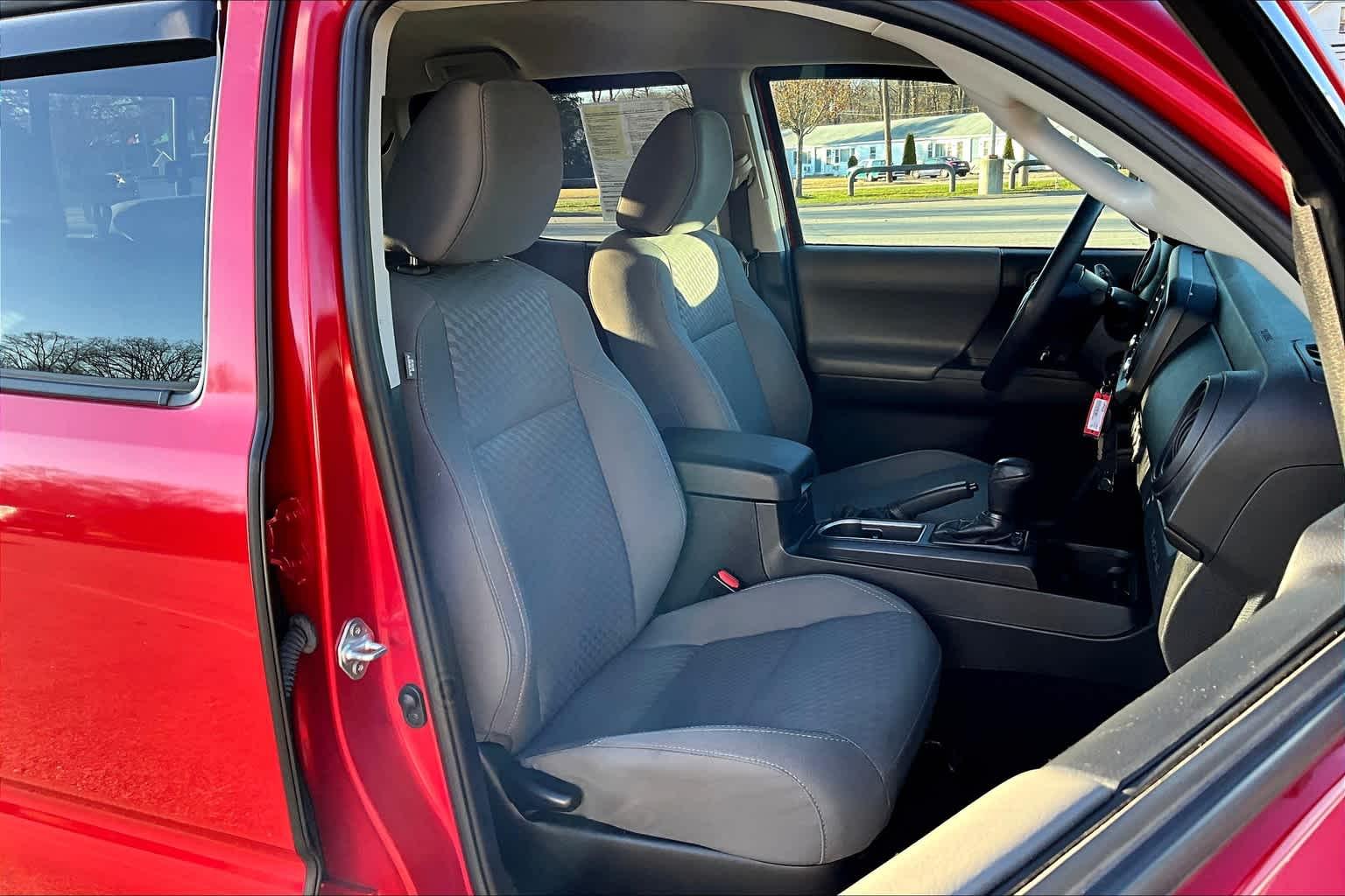 2021 Toyota Tacoma SR Double Cab 5 Bed V6 AT - Photo 11