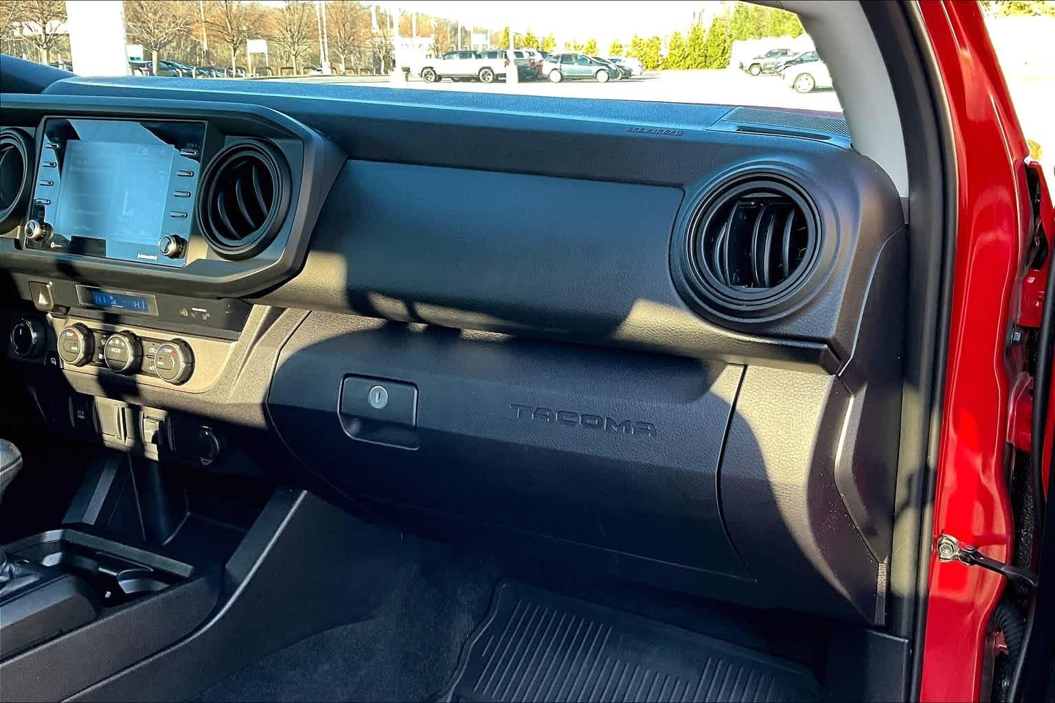 2021 Toyota Tacoma SR Double Cab 5 Bed V6 AT - Photo 13