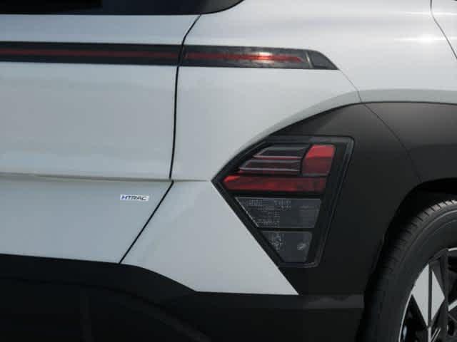 2025 Hyundai Kona SEL - Photo 11