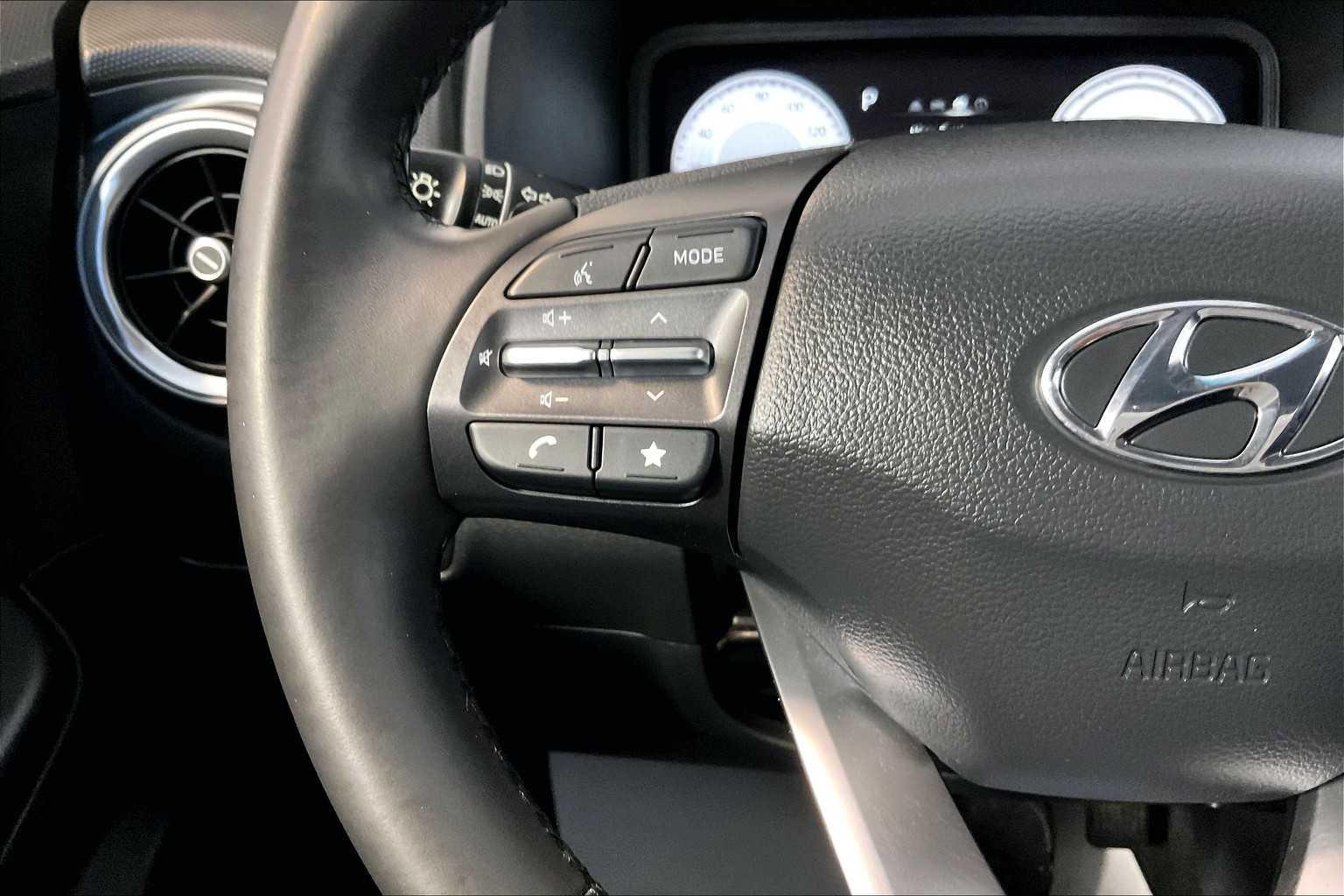 2022 Hyundai Kona Electric SEL - Photo 23