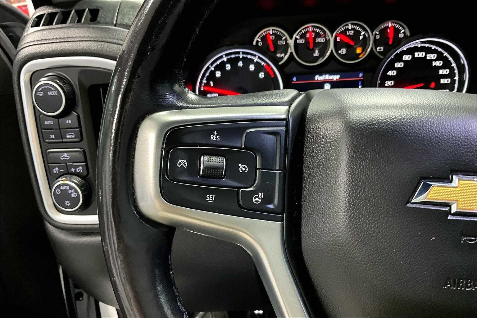 2021 Chevrolet Silverado 1500 LT 4WD Crew Cab 157 - Photo 22