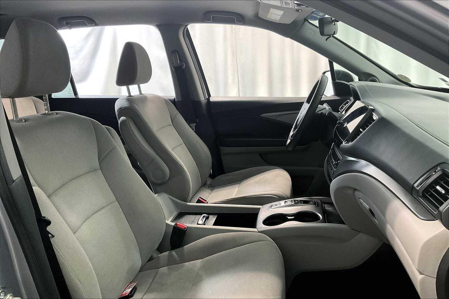 2021 Honda Pilot EX - Photo 11