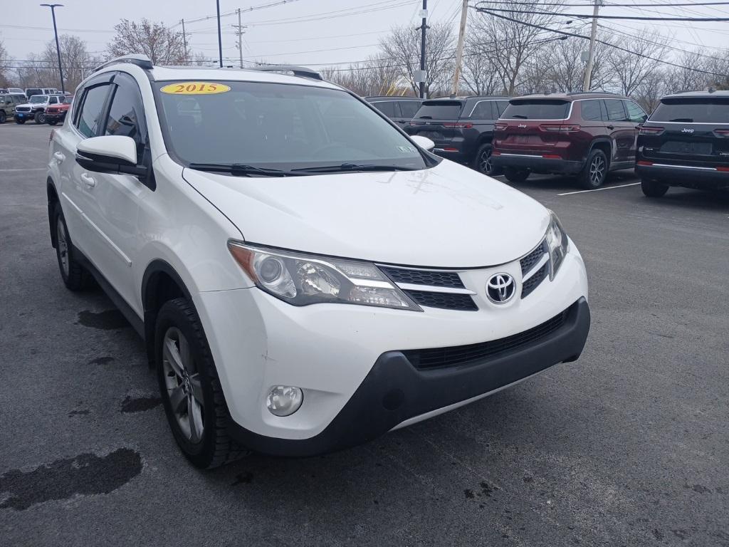 2015 Toyota RAV4 XLE - Photo 6