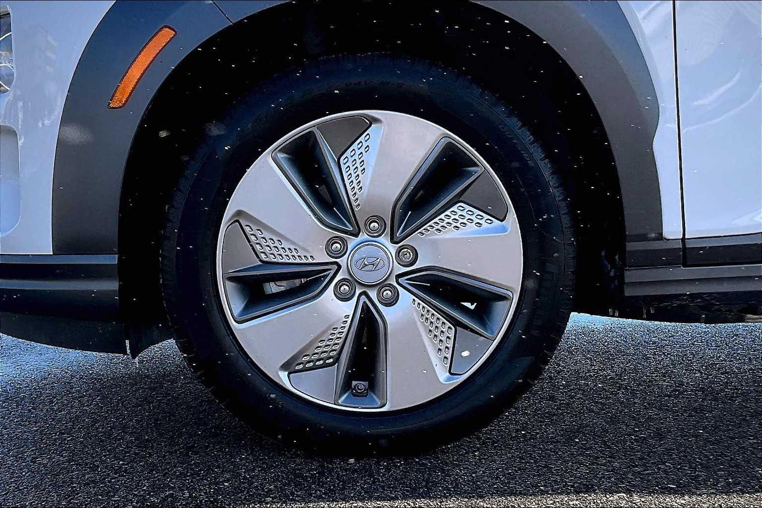 2021 Hyundai Kona Electric SEL - Photo 7