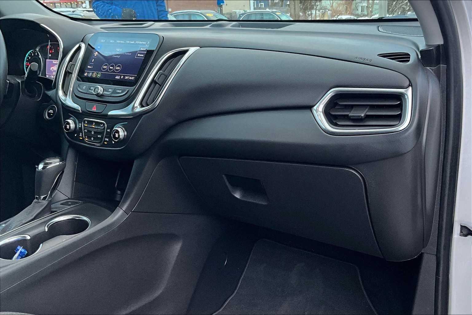 2021 Chevrolet Equinox LT - Photo 13