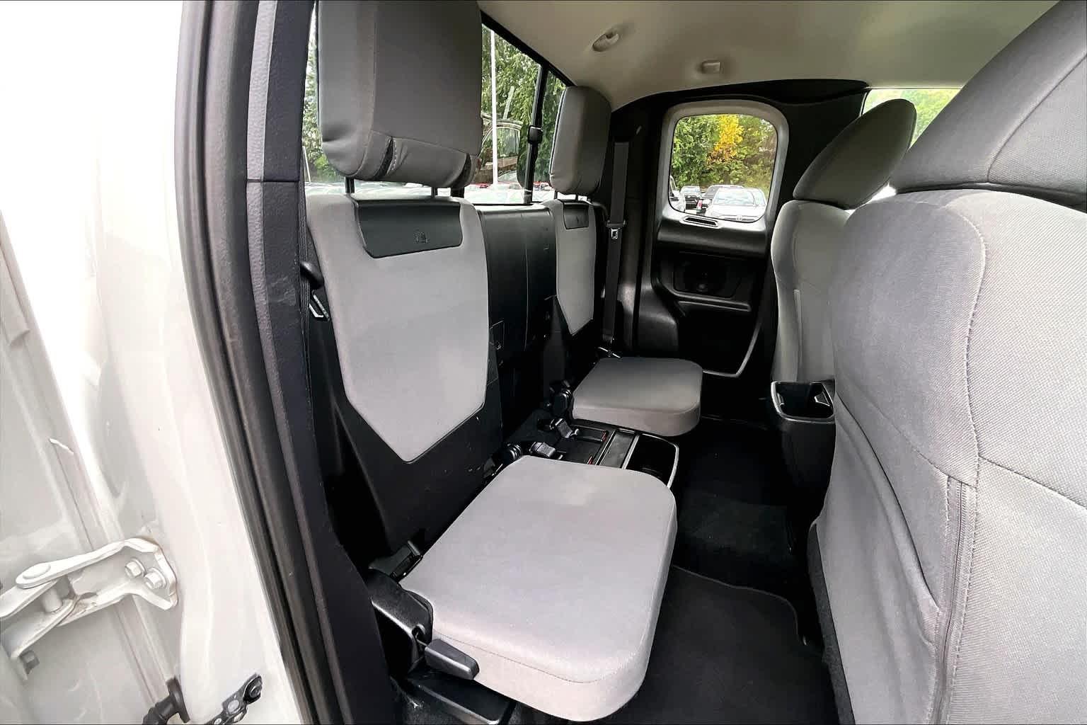 2020 Toyota Tacoma SR5 Access Cab 6 Bed I4 AT - Photo 16