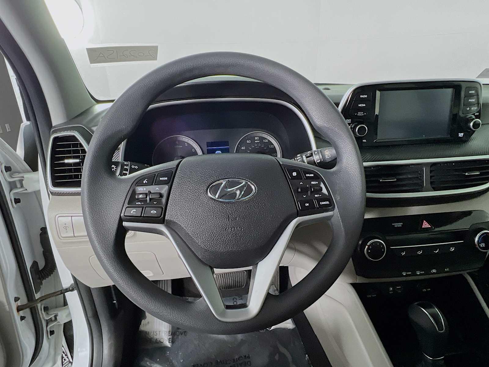 2020 Hyundai Tucson SE - Photo 11