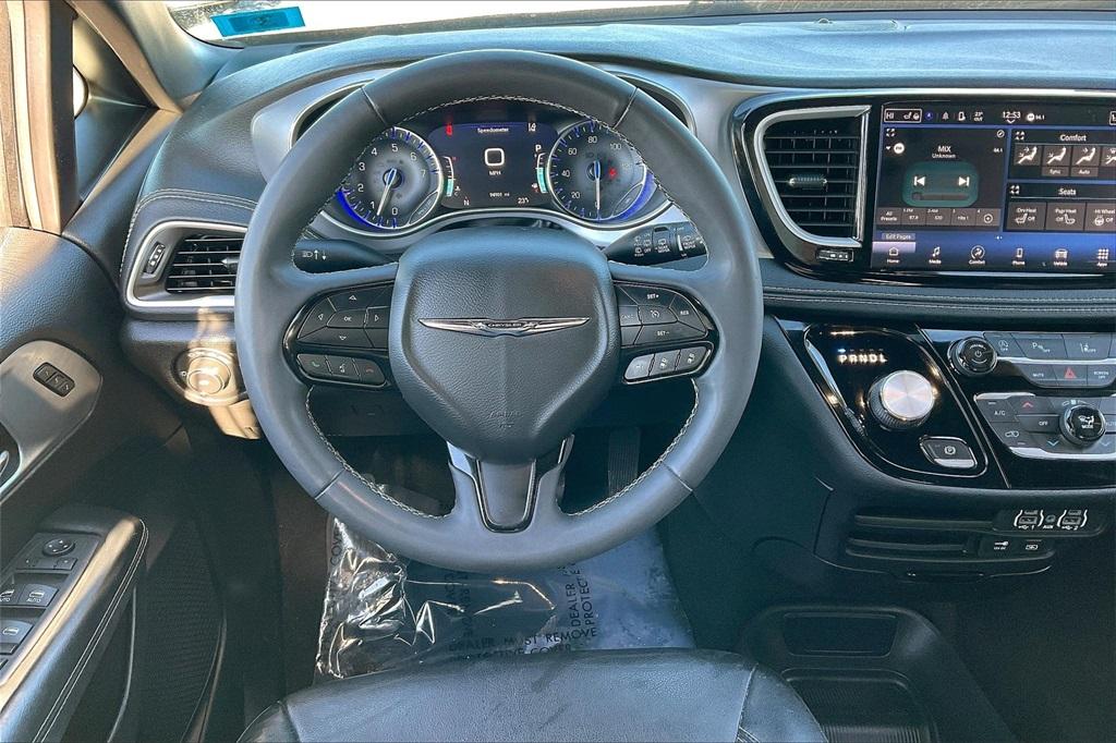 2022 Chrysler Pacifica Touring L - Photo 17