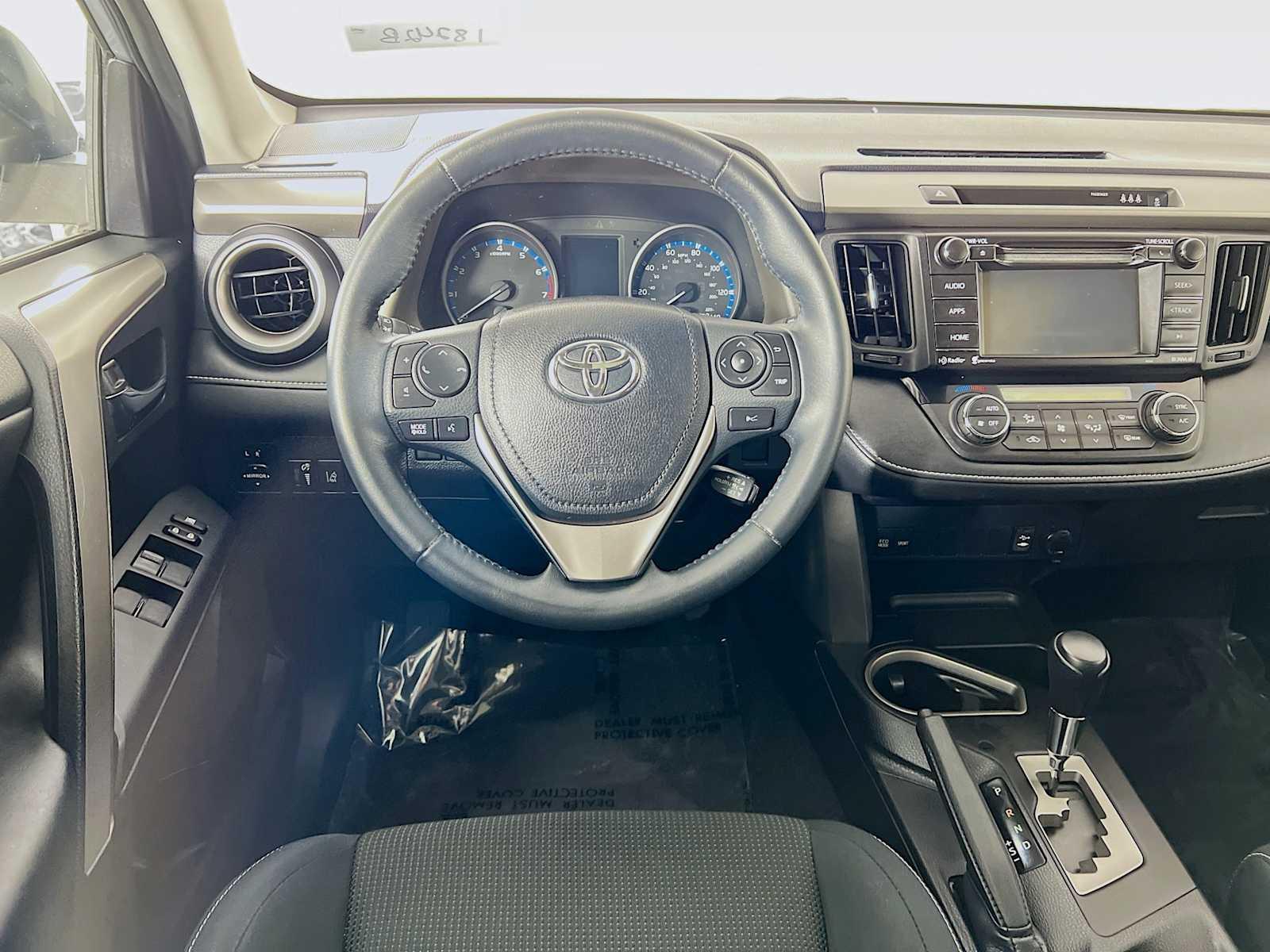 2017 Toyota RAV4 XLE - Photo 22