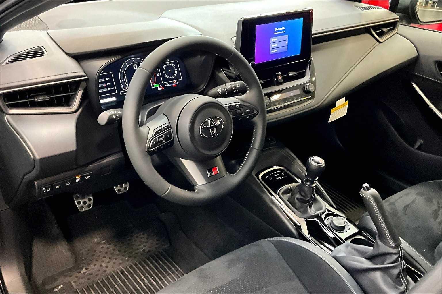 2025 Toyota GR Corolla Premium - Photo 9