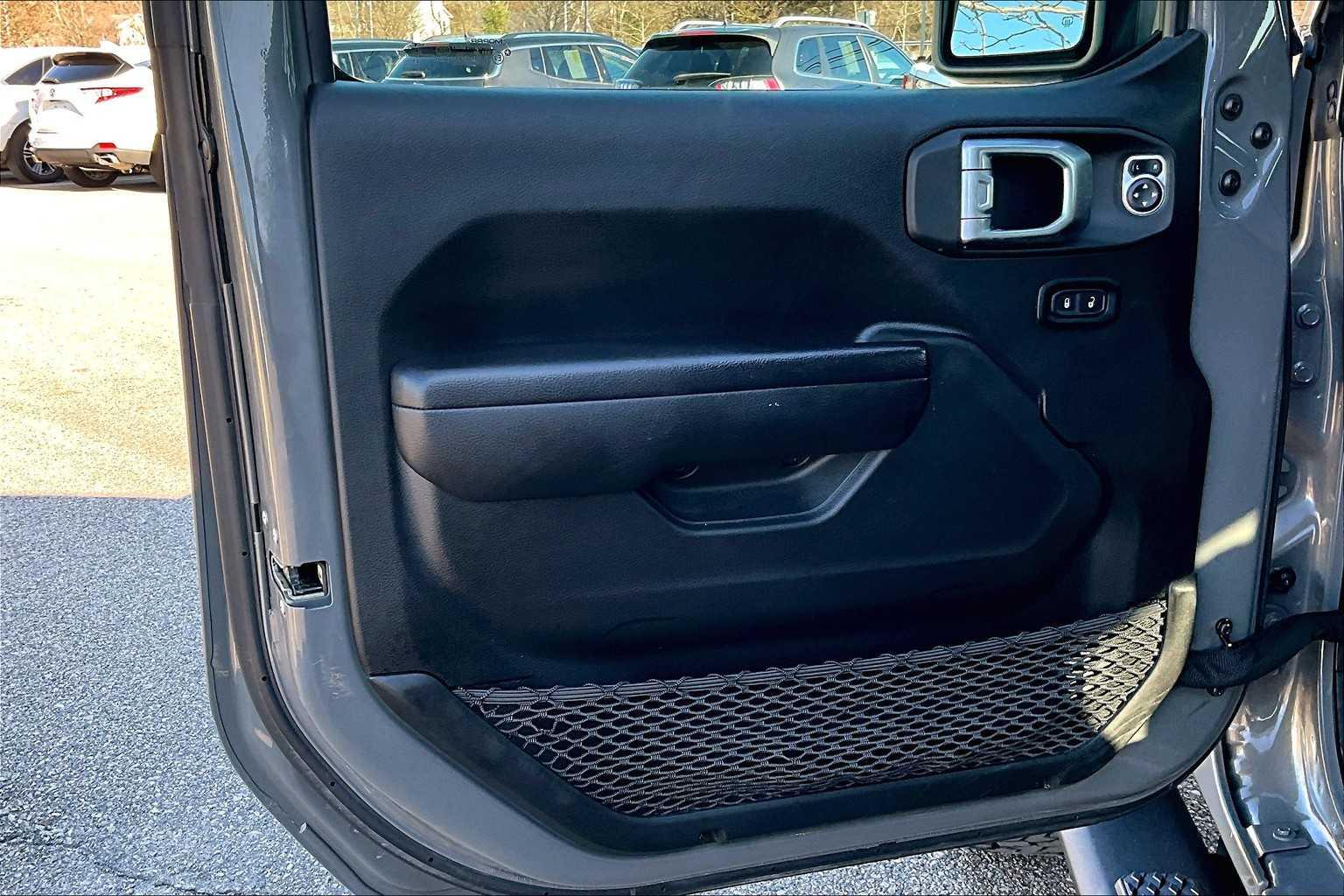 2021 Jeep Gladiator Mojave - Photo 9