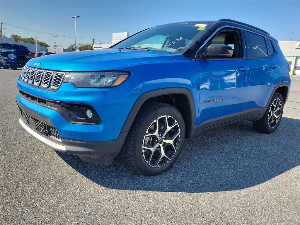 2025 Jeep Compass Limited - Photo 2