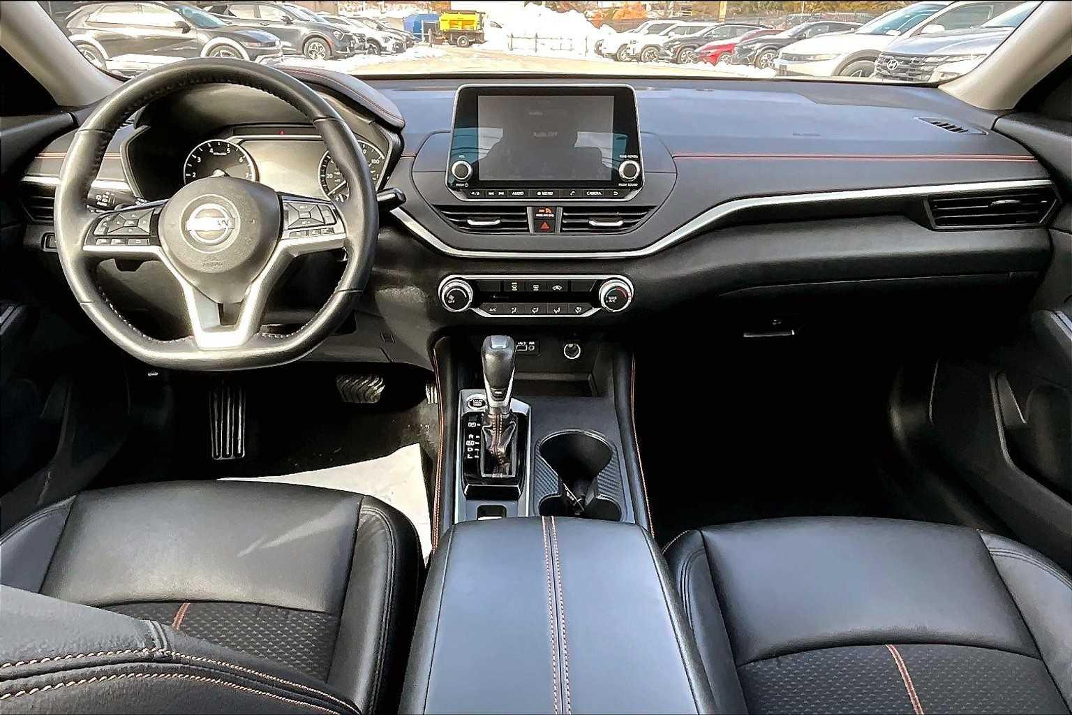 2020 Nissan Altima 2.5 SR - Photo 21