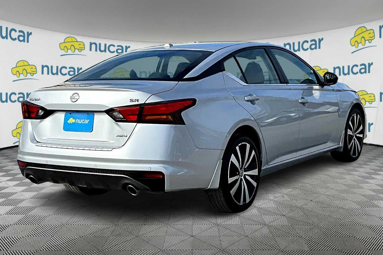 2020 Nissan Altima 2.5 SR - Photo 6