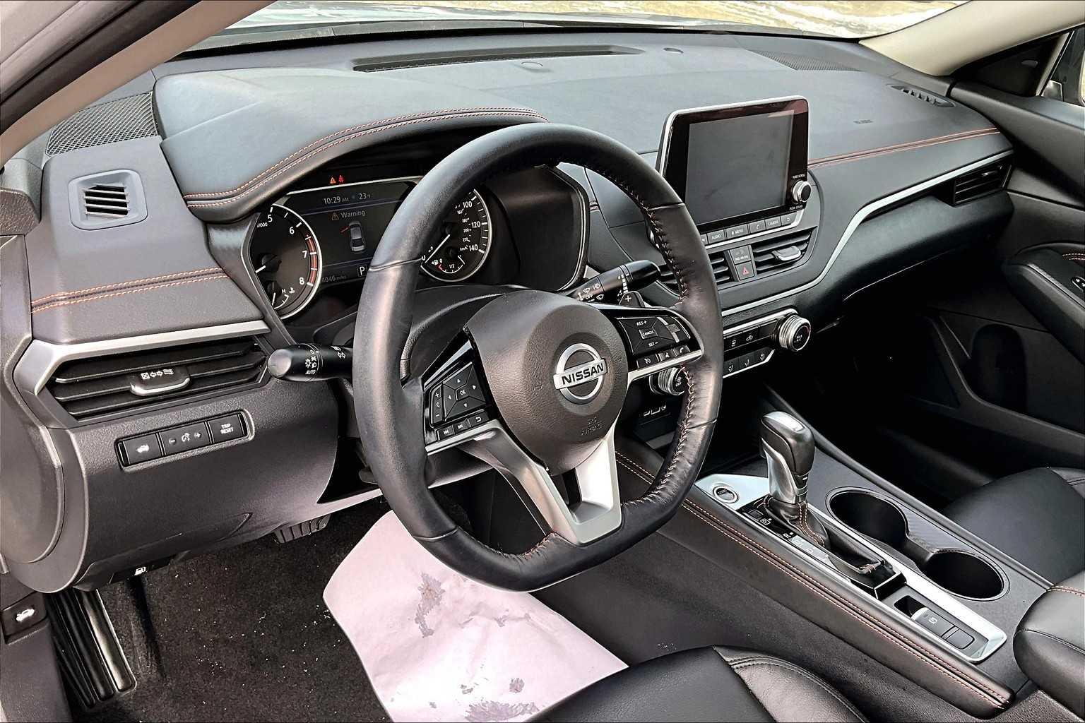 2020 Nissan Altima 2.5 SR - Photo 8