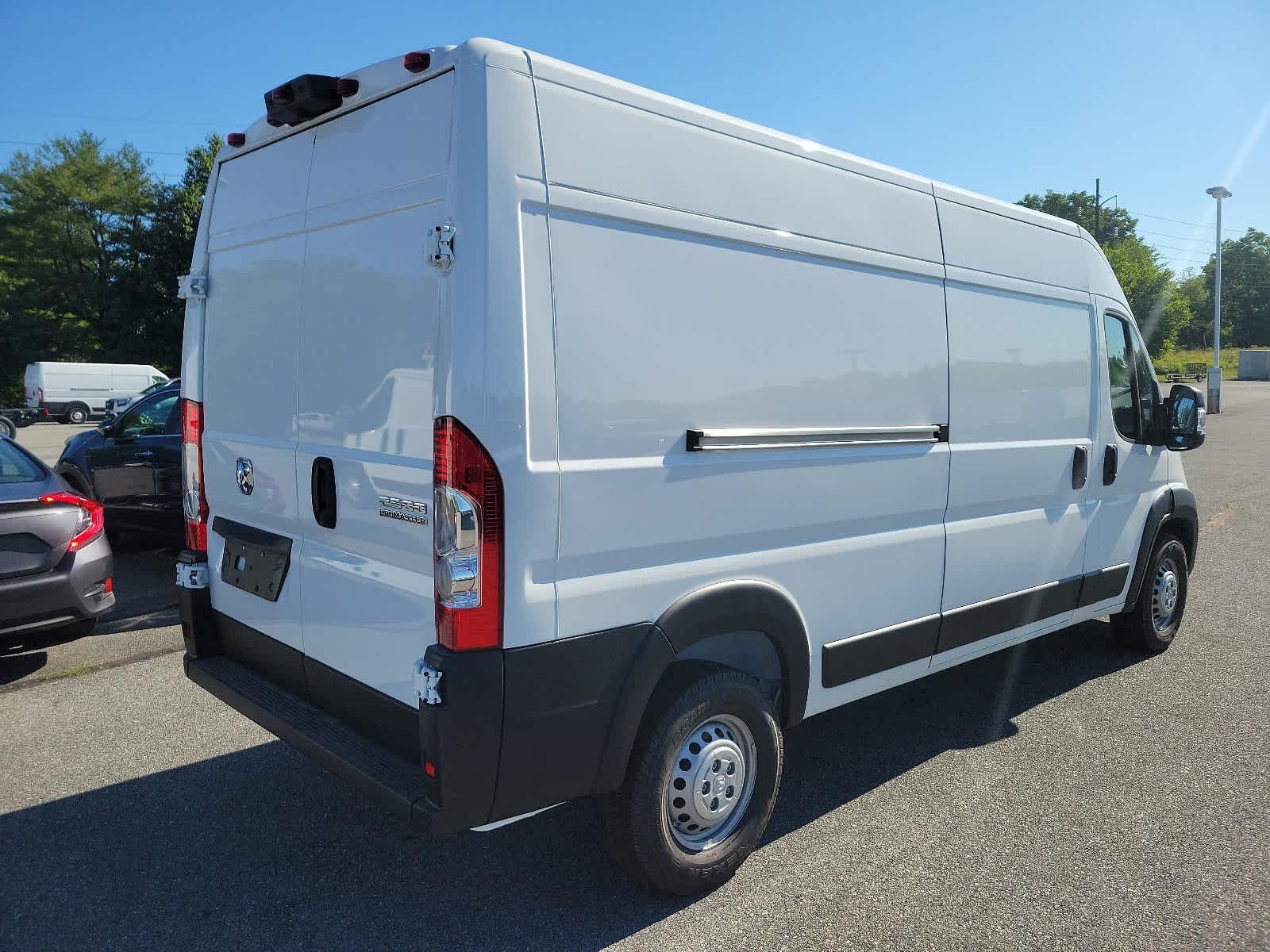 2024 Ram ProMaster Tradesman - Photo 4