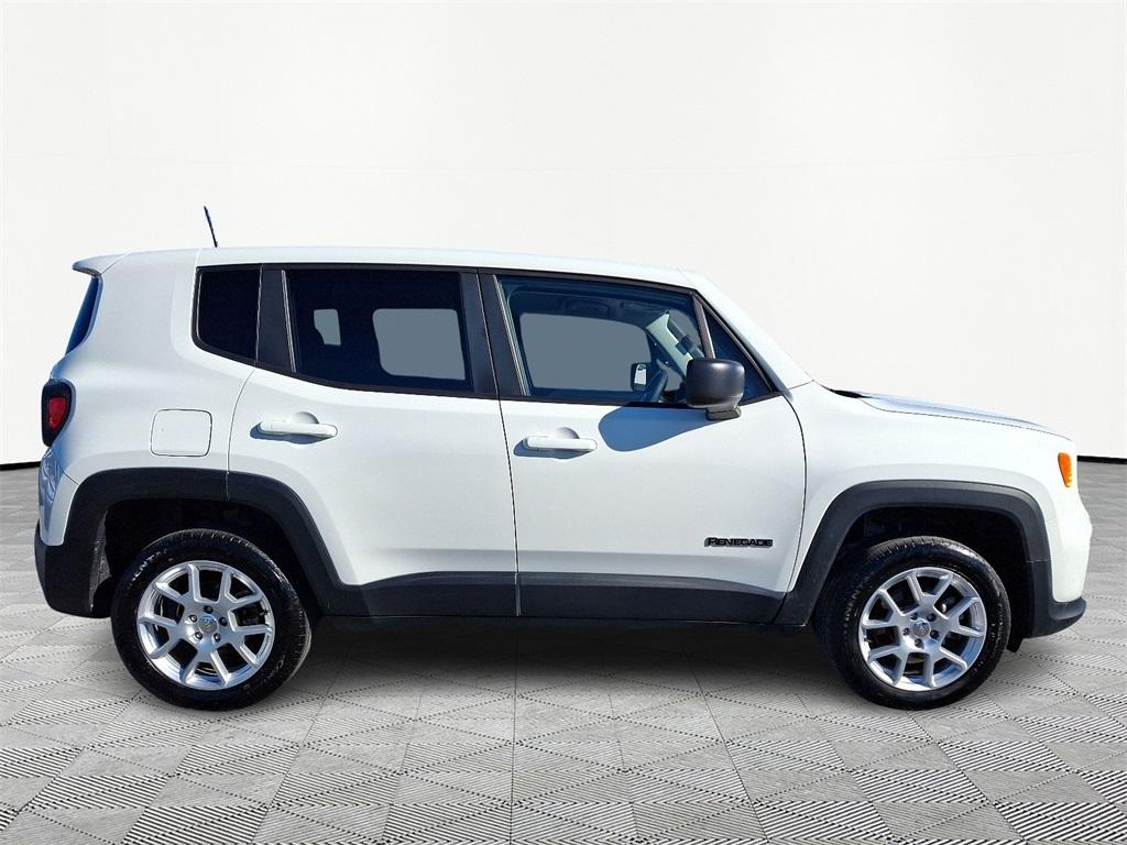 2023 Jeep Renegade Latitude - Photo 7