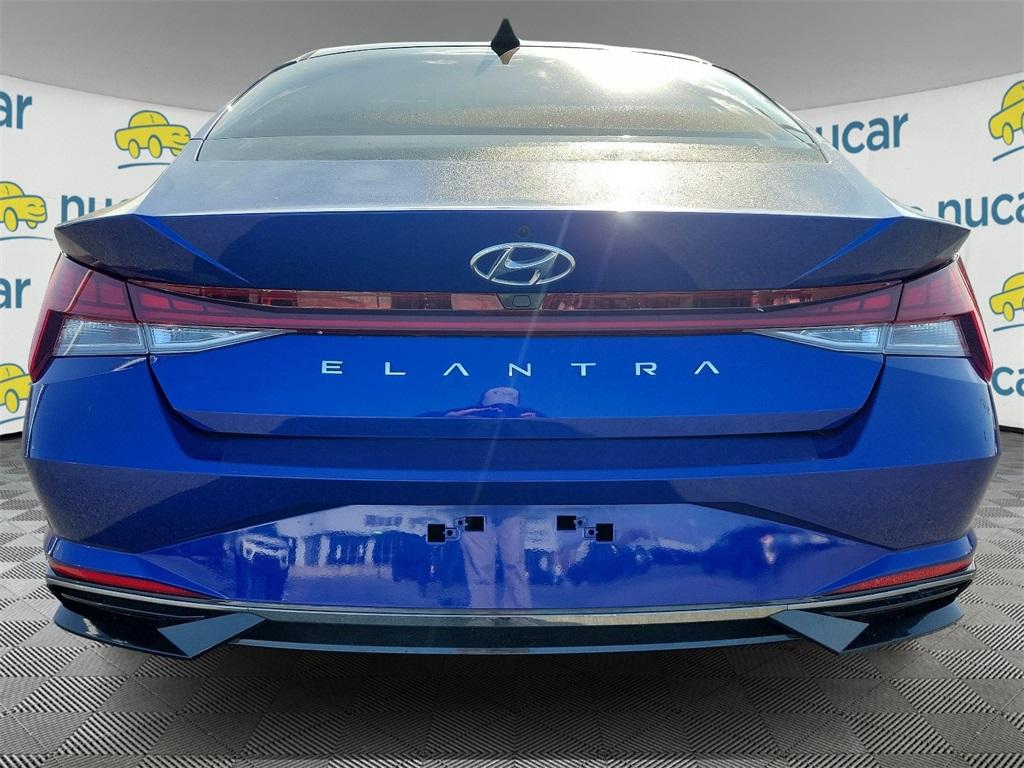 2022 Hyundai Elantra SEL - Photo 5