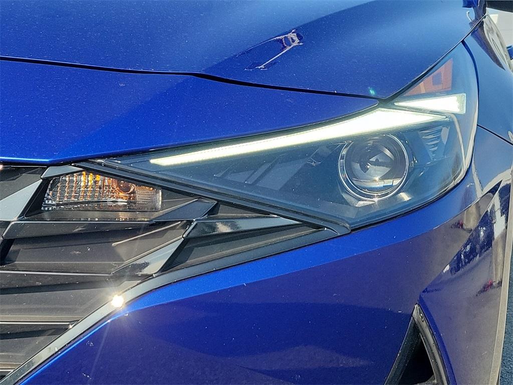 2022 Hyundai Elantra SEL - Photo 9