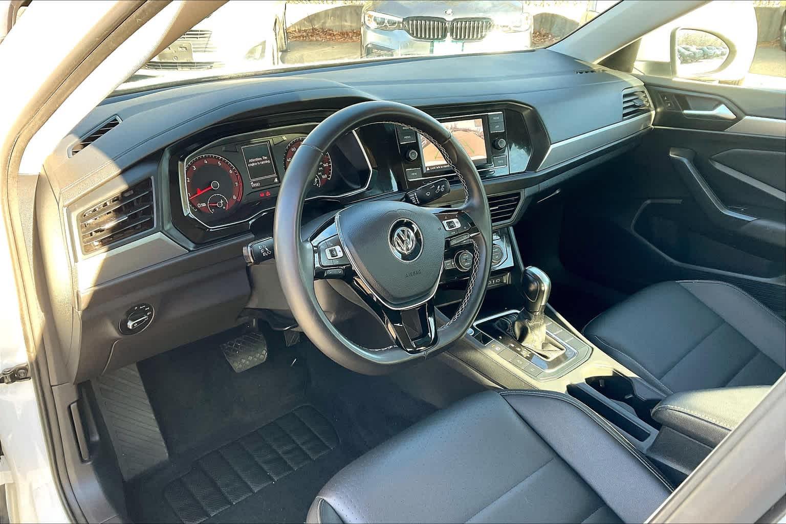 2021 Volkswagen Jetta SE - Photo 8