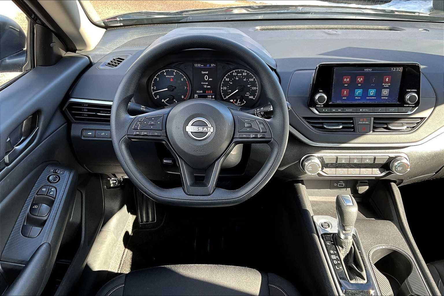 2024 Nissan Altima 2.5 S - Photo 17