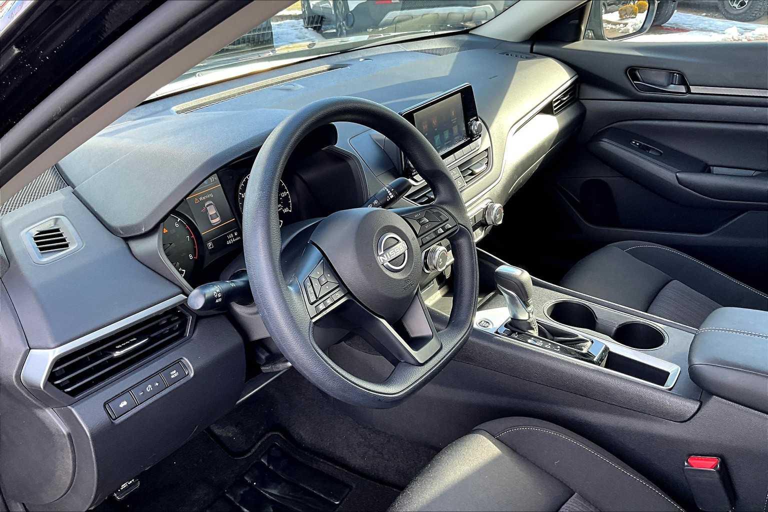 2024 Nissan Altima 2.5 S - Photo 8