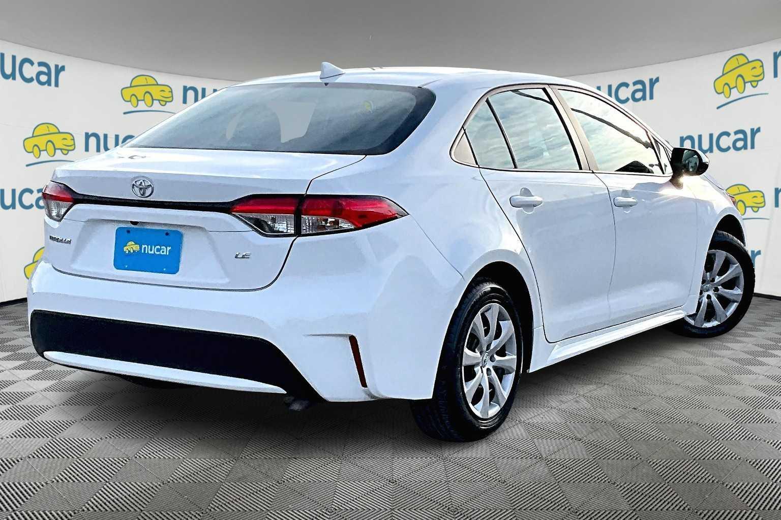 2022 Toyota Corolla LE - Photo 6