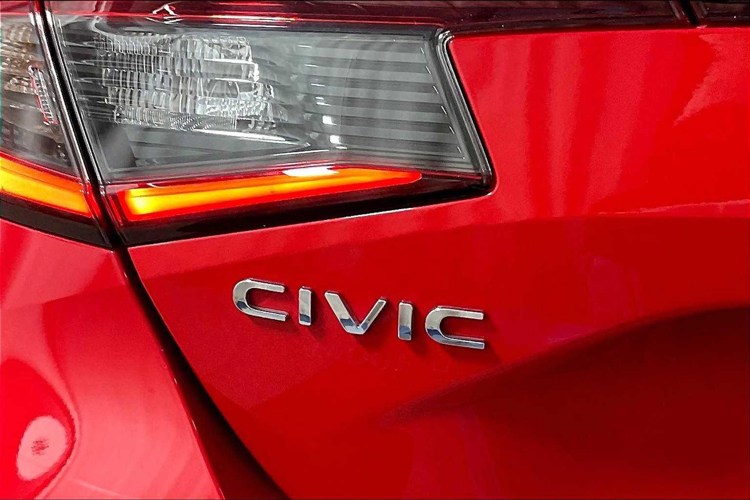 2022 Honda Civic Hatchback Sport Touring - Photo 29