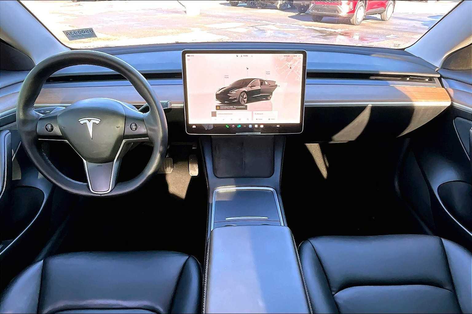 2023 Tesla Model 3  - Photo 21