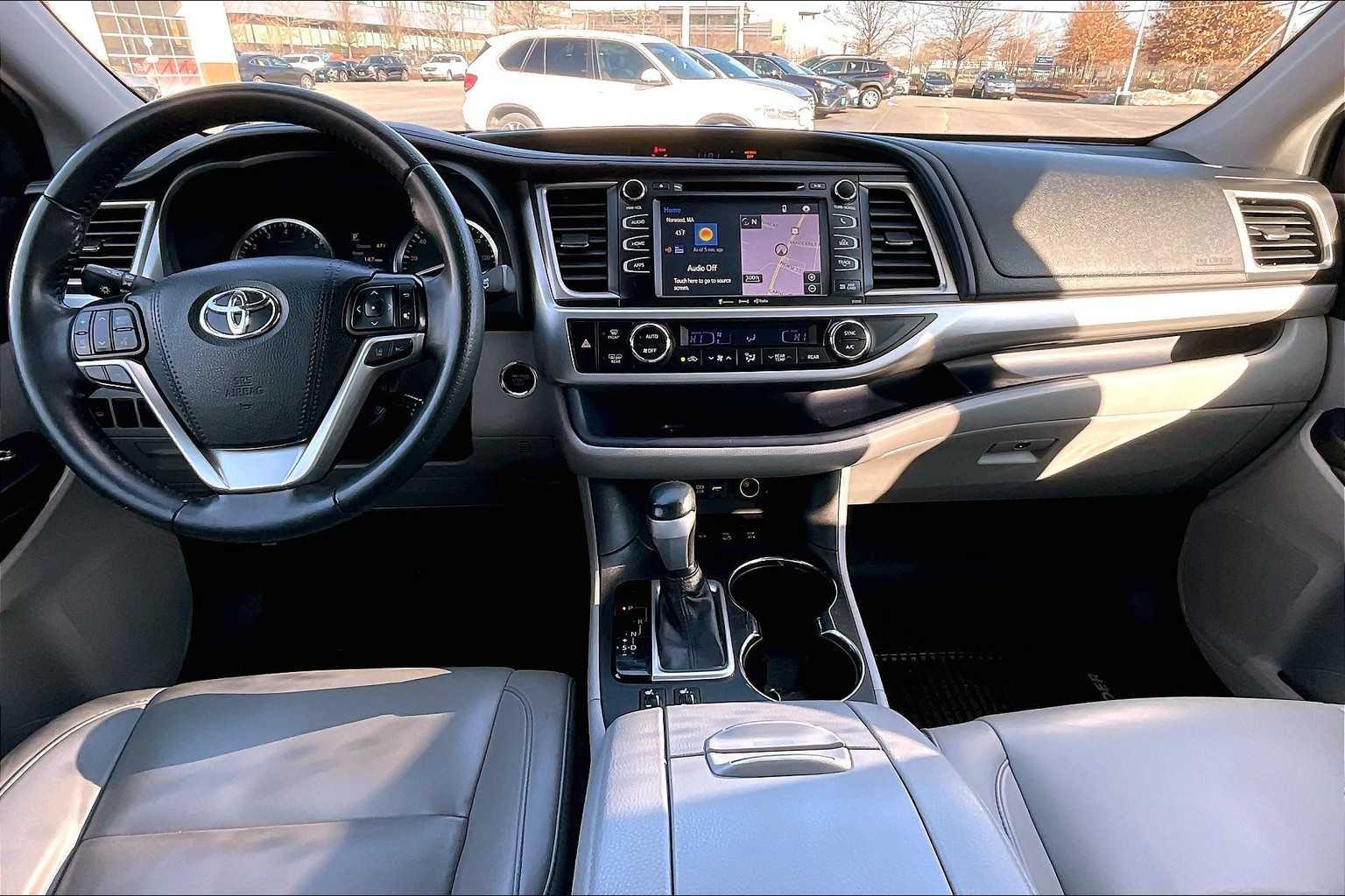 2019 Toyota Highlander XLE - Photo 21