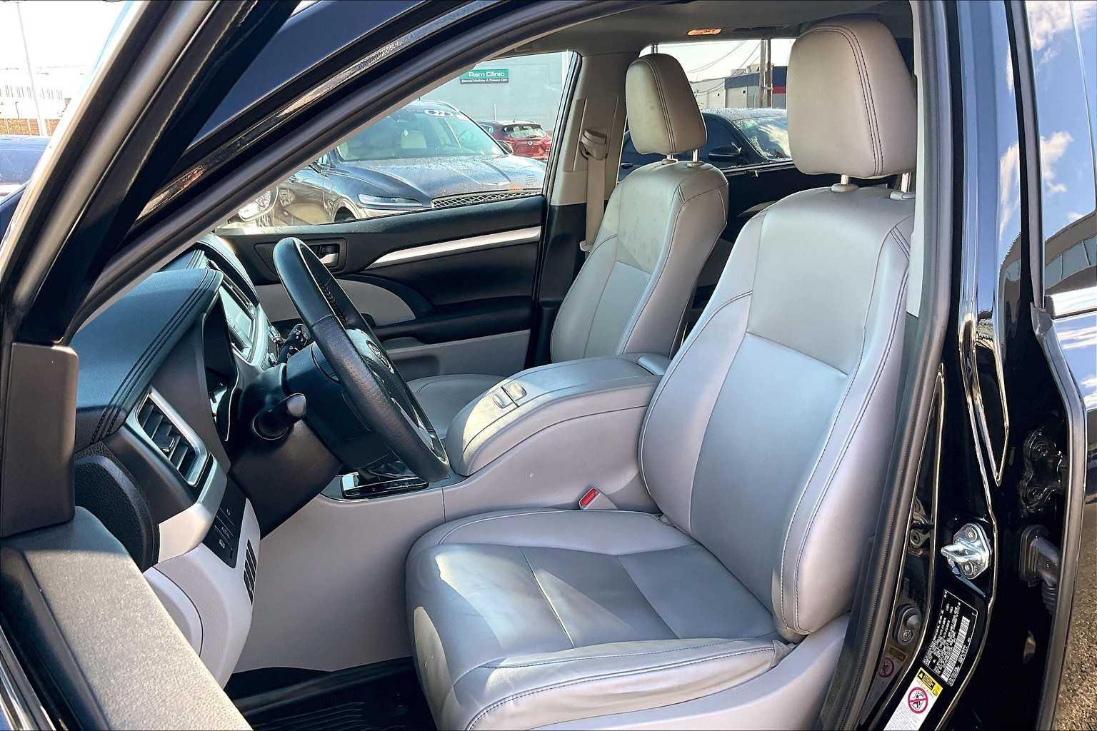 2019 Toyota Highlander XLE - Photo 10