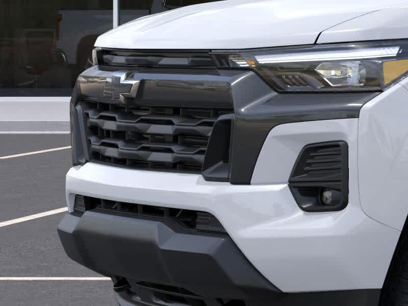 2025 Chevrolet Colorado 4WD LT - Photo 13