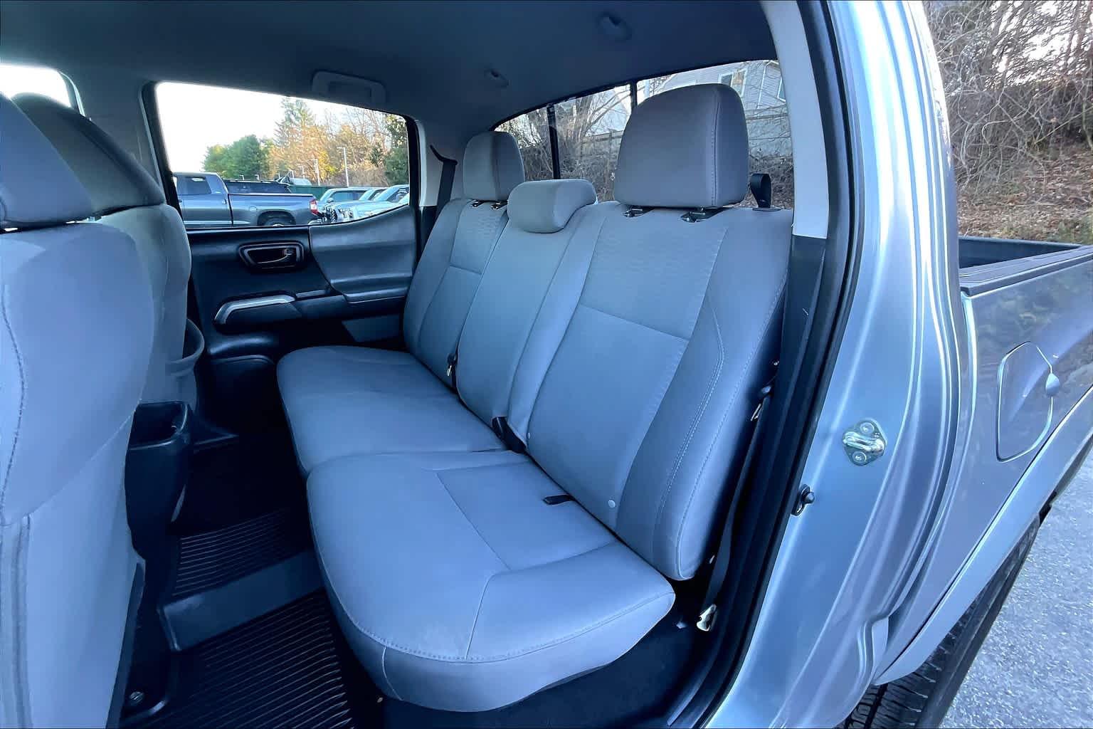 2018 Toyota Tacoma SR5 Double Cab 5 Bed V6 4x4 AT - Photo 15