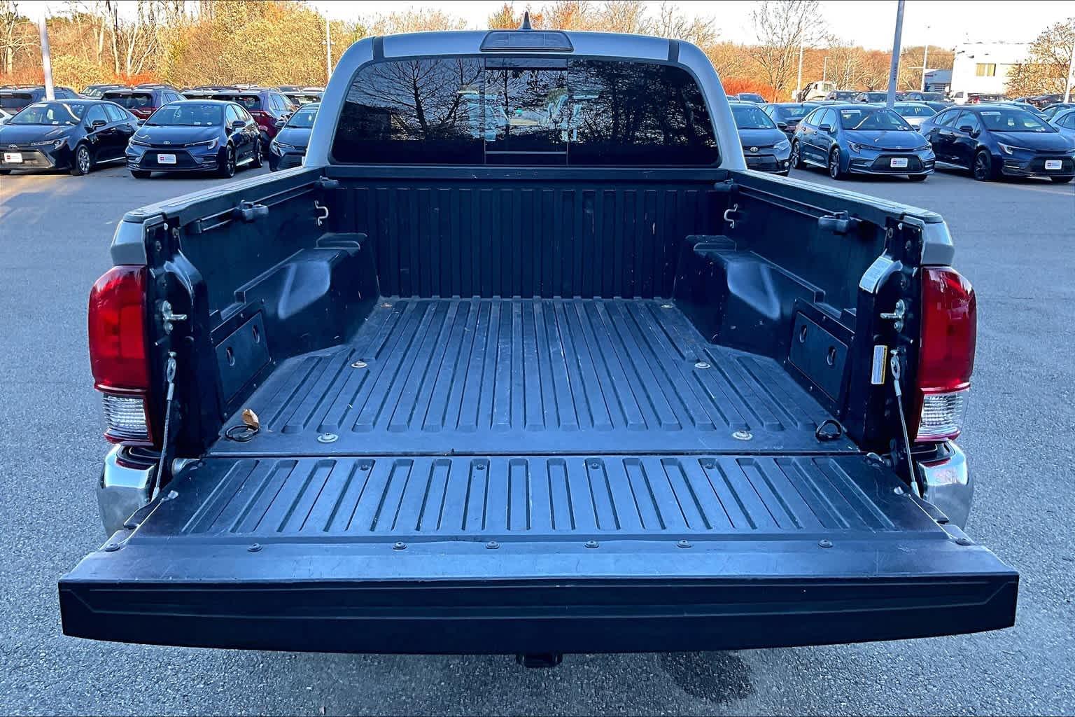 2018 Toyota Tacoma SR5 Double Cab 5 Bed V6 4x4 AT - Photo 28