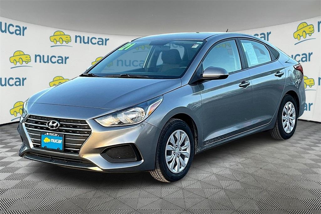 2021 Hyundai Accent SE - Photo 3