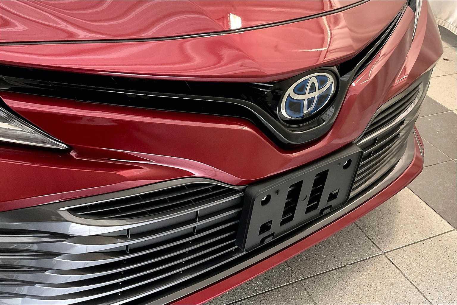 2019 Toyota Camry Hybrid XLE - Photo 31