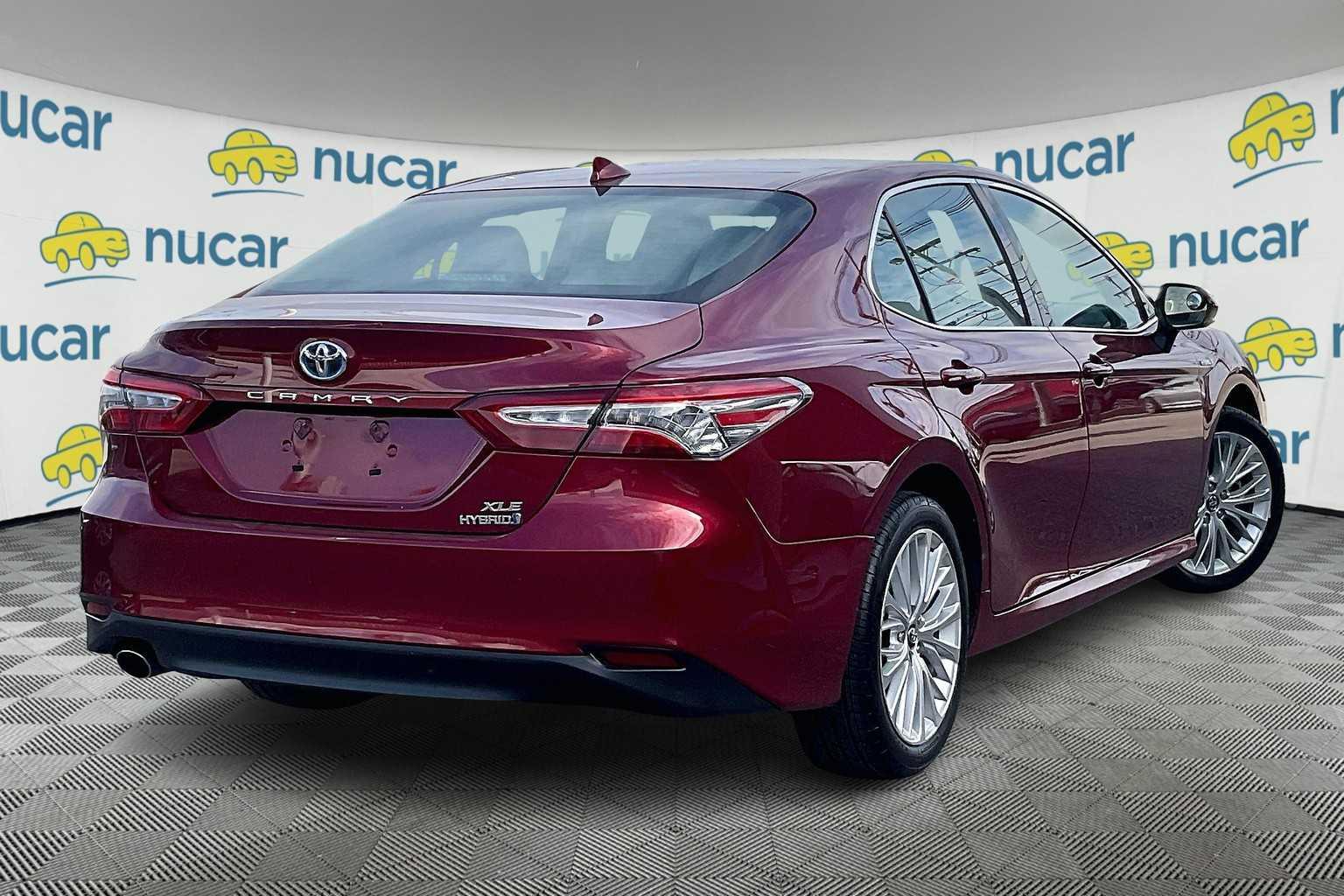 2019 Toyota Camry Hybrid XLE - Photo 6