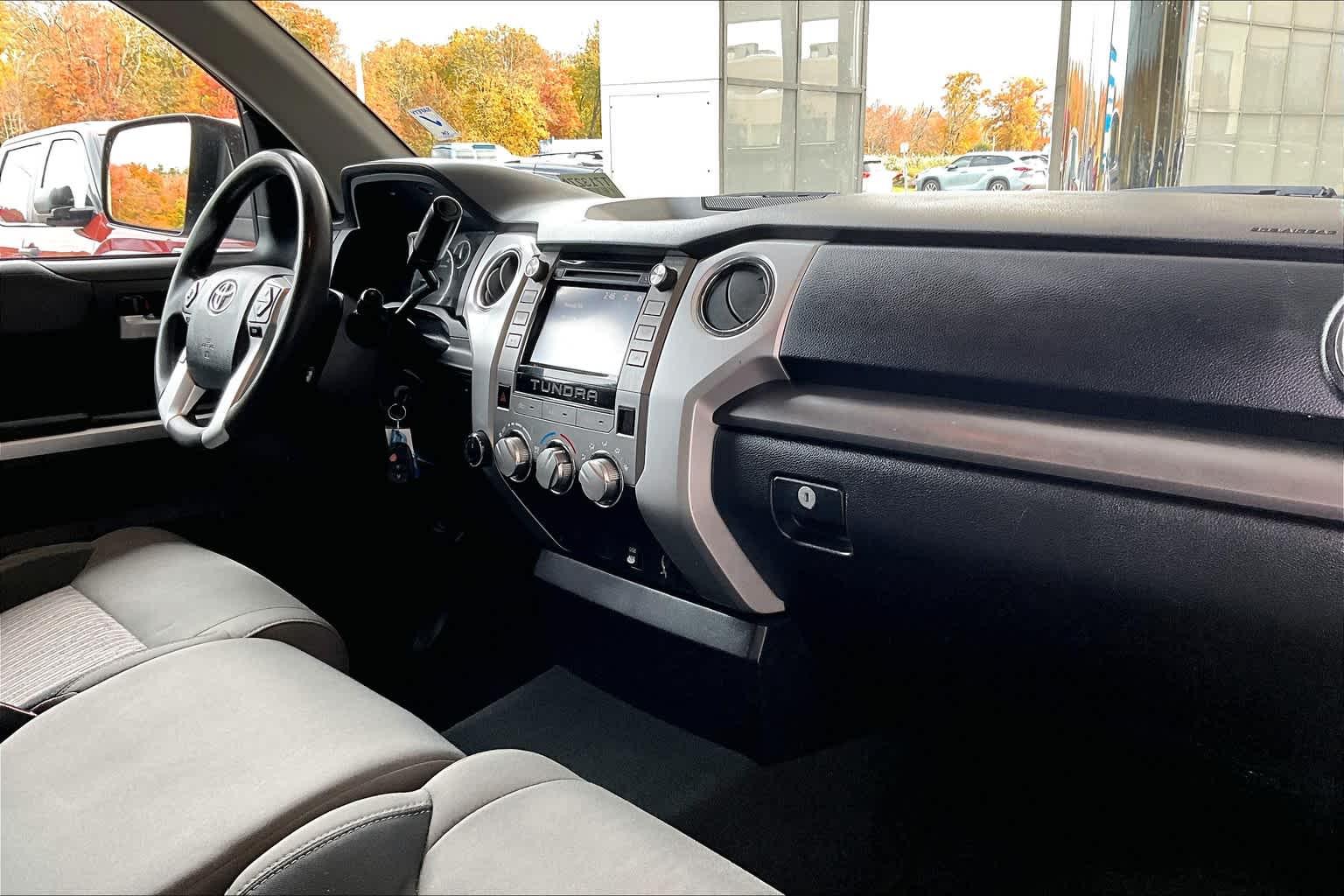 2015 Toyota Tundra SR5 Double Cab 5.7L V8 6-Spd AT - Photo 14