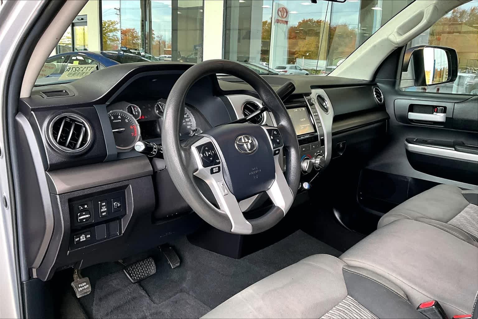 2015 Toyota Tundra SR5 Double Cab 5.7L V8 6-Spd AT - Photo 8