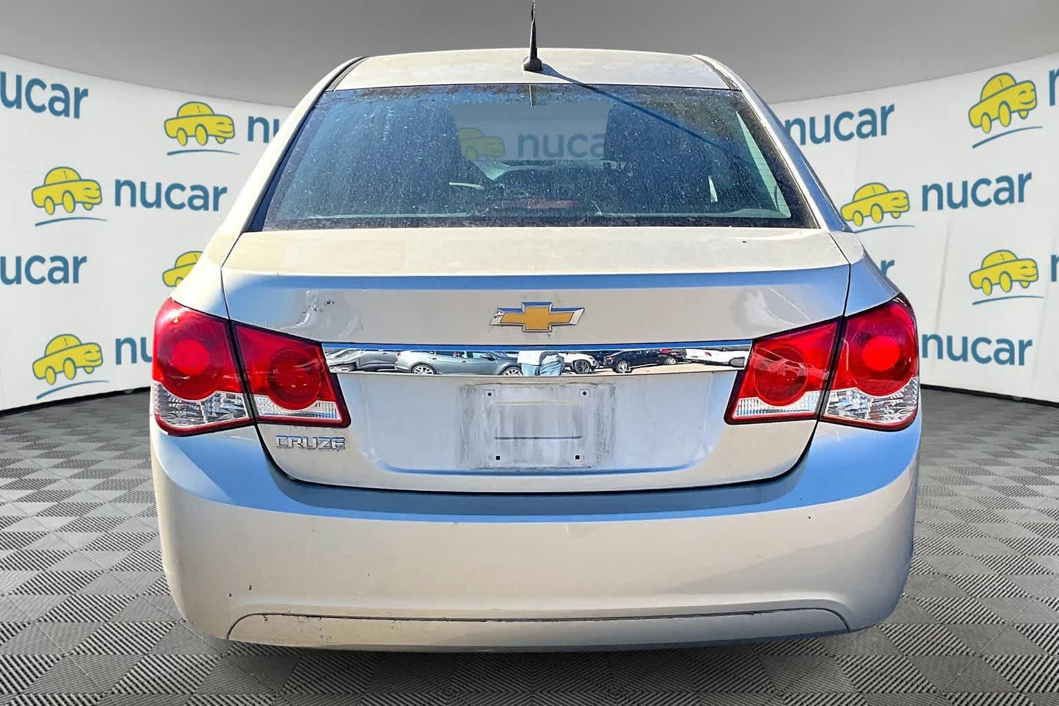 2014 Chevrolet Cruze LS - Photo 5