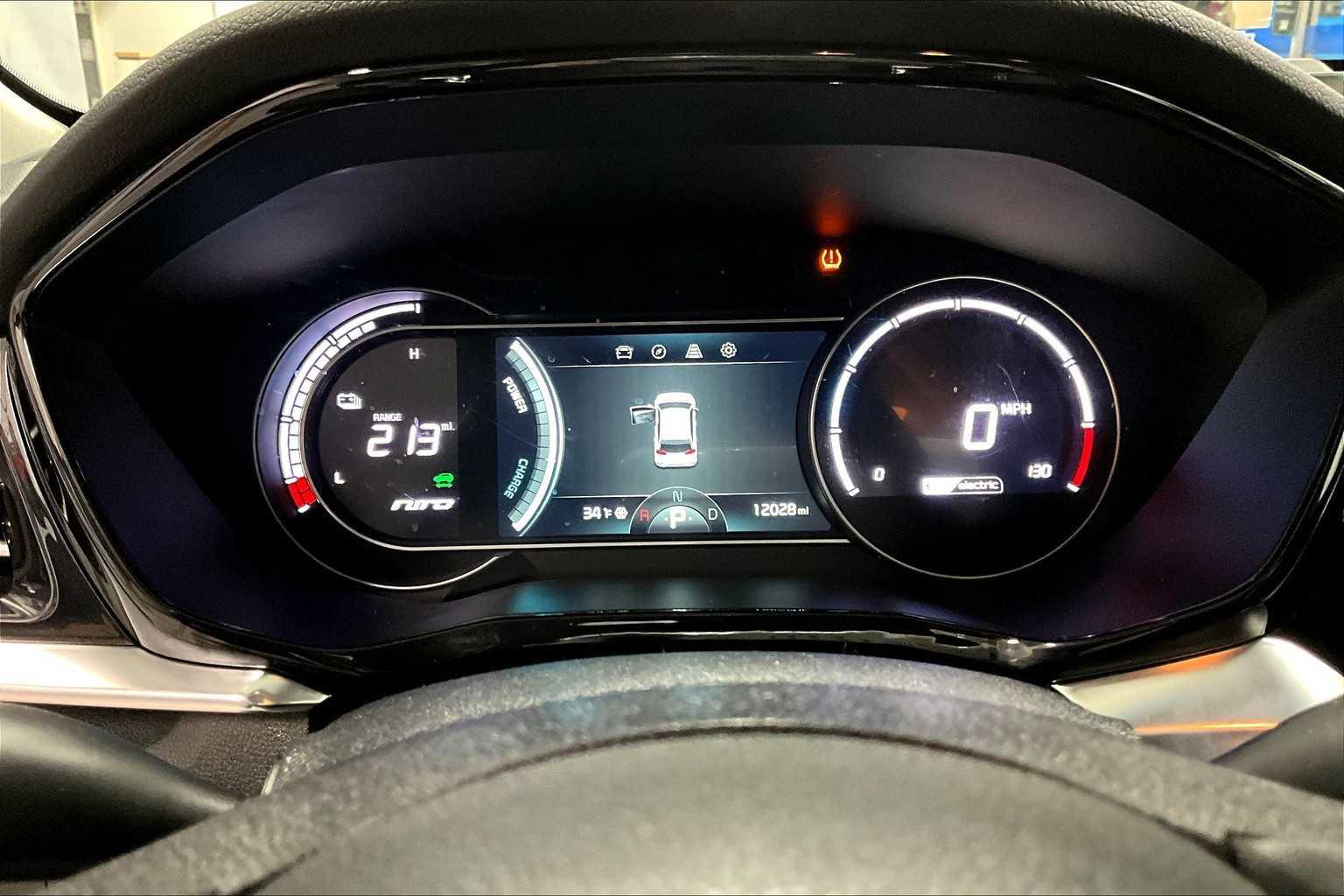 2022 Kia Niro EV EX - Photo 24