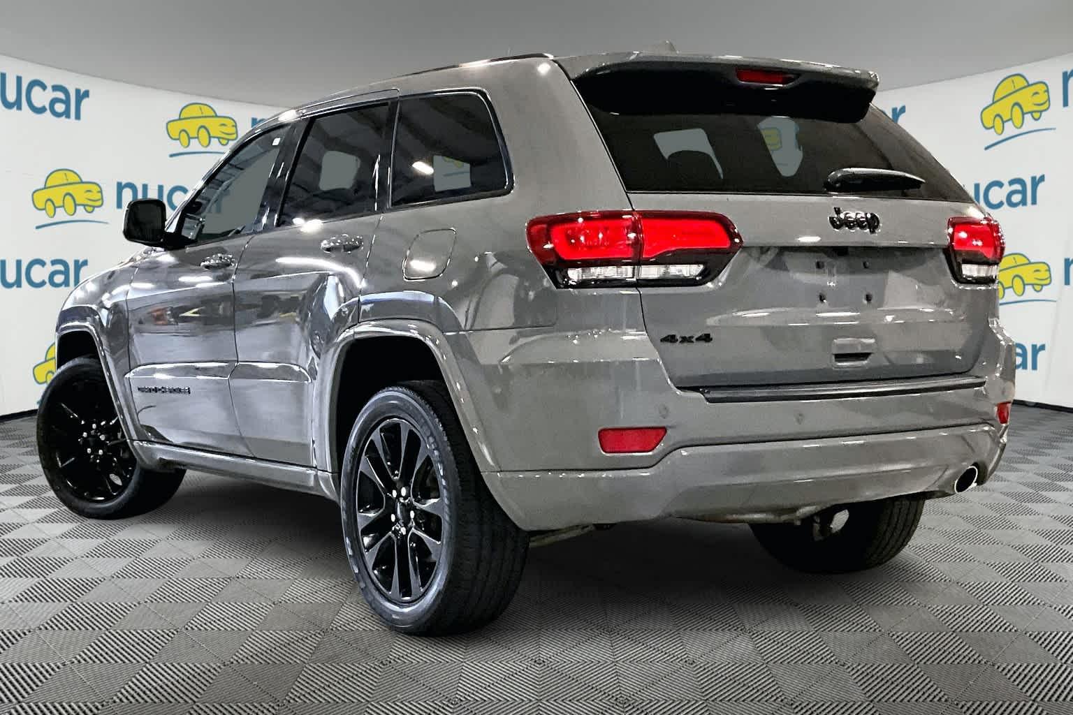 2020 Jeep Grand Cherokee Altitude - Photo 4