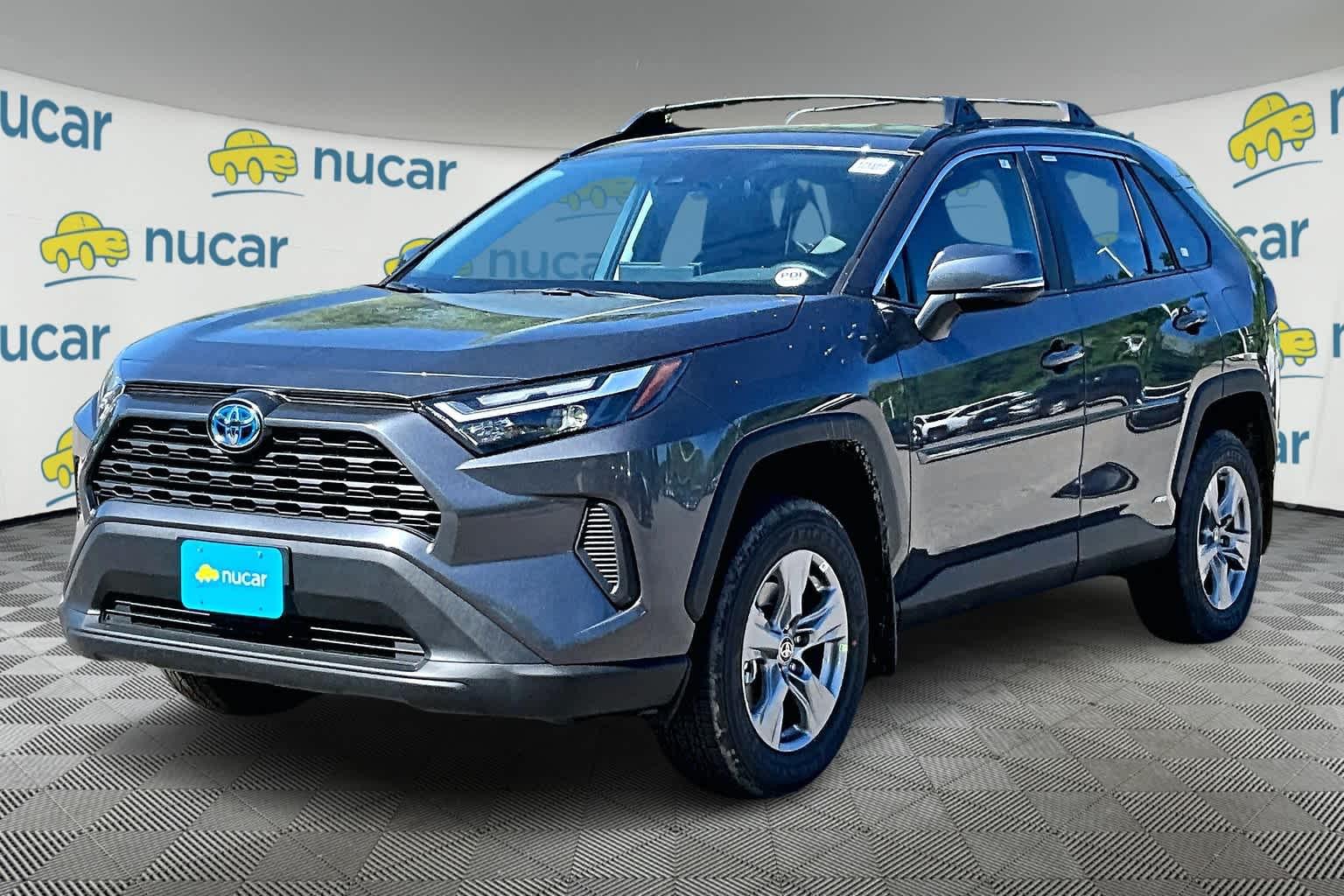 2024 Toyota RAV4 Hybrid XLE - Photo 4