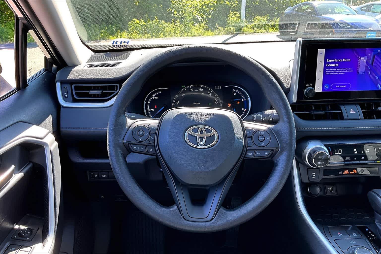 2024 Toyota RAV4 Hybrid XLE - Photo 9